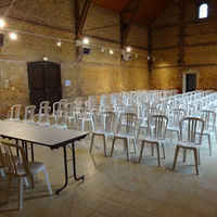 En conférence