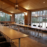 Salle de séminaire dans le grand salon de la Gariguette