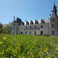 Façade avant fleurie