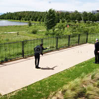Terrain de pétanque vue sur lac - DoubleTree by Hilton Lyon Eurexpo