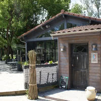 ENTRÉE DU RESTAURANT
