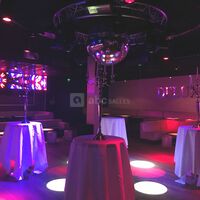Deluxe Club Laval