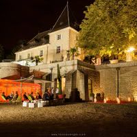 Château de Sans Souci vue des contreforts de nuit
