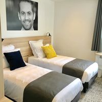 Chambre twin du Brit Hotel Martigues