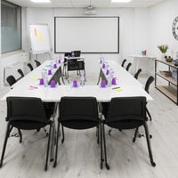 Salle 1 de 25 m2 lumineuse et modulable