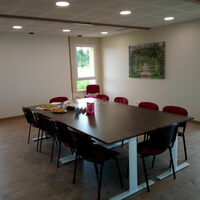 Salle de réunion (configuration réunion de travail)