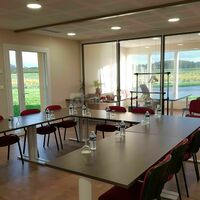 Salle de réunion (configuration en U)