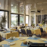 Salle petit déjeuner
