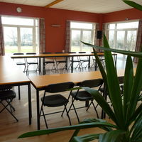 Salle le jaunay en u