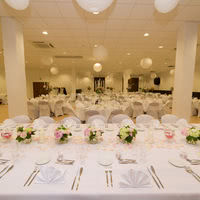 Disposition à 220 personnes