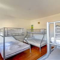 Dortoir de 6 à 9 Personnes