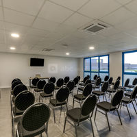 Salle de réunion disposition en conférence