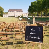 Cérémonie sur la pelouse