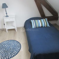 Chambre single dans les communs