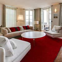 Salon suite