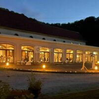 Exterieur Salle Repas de nuit