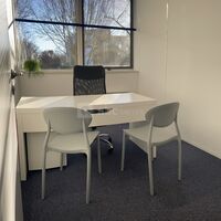 Bureau équipé