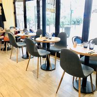 Rive Droite Café