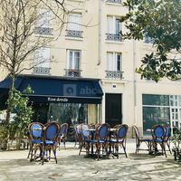 Rive Droite Café