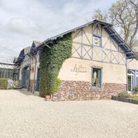La Villa de la Haute Forêt vous accueille toute l'année, en pleine nature, à la sortie de Mordelles, tout près de Rennes pour vos événements privés ou profesionnels