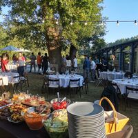 Passer une soirée d'entreprise dans un cadre bucolique, tout proche de Rennes, et profiter d'un barbecue pour un moment convivial avec vos collaborateurs, collègues, clients...