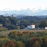 Vue sur les Pyrénées depuis le parc