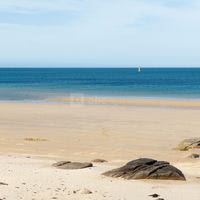Sable blanc et mer d'azur à Réville