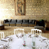 Table 150 et chaises Napoléon