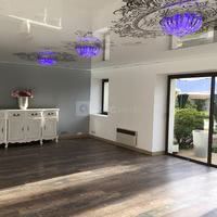 Salle pour séminaire ou pour danser