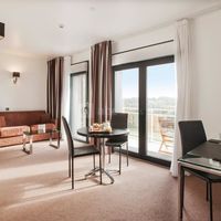 Golden Tulip Pornic Suites