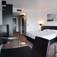 Golden Tulip Pornic Suites