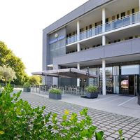Golden Tulip Pornic Suites