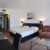 Golden Tulip Pornic Suites
