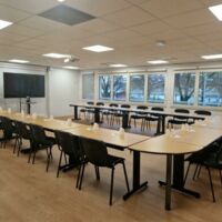 U en salle de conseil