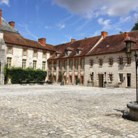 Cour