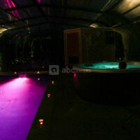Espace détente et jacuzzi
