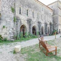 Vue sur la salle capitulaire du cloître