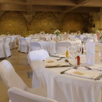 Soirée de mariage dans la salle des moines