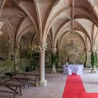 Cérémonie laïque dans la salle capitulaire