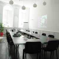 Grande salle rdc - configuration réunion jusque 24 pers.