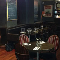 Le Dumas Café