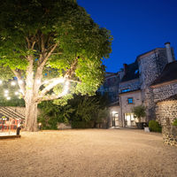 Cour privative du château de Bois Rigaud