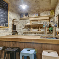 Bar salle voutée