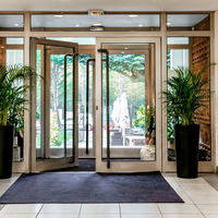 Entrée du Club Foch