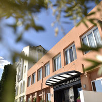 Hôtel Arles Plaza