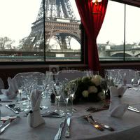 L'Albatros en repas assis