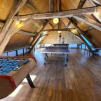 Salle de jeux (babyfoot, ping-pong, billard)