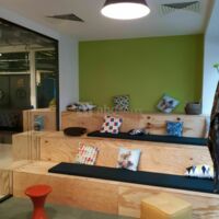 Salle de réunion ( 8 Pers) " BRAINSTORMING " au 88 Avenue Charles De Gaulle Neuilly sur Seine