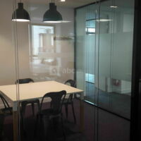 Salle de réunion ( 4 Pers) " BOBBY " au 88 Avenue Charles De Gaulle Neuilly sur Seine
