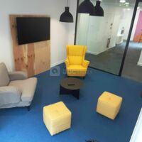 Salle de réunion ( 4 Pers) " BRITNEY " au 88 Avenue Charles De Gaulle Neuilly sur Seine